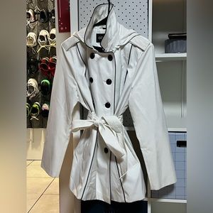 Guess Women’s trench coat